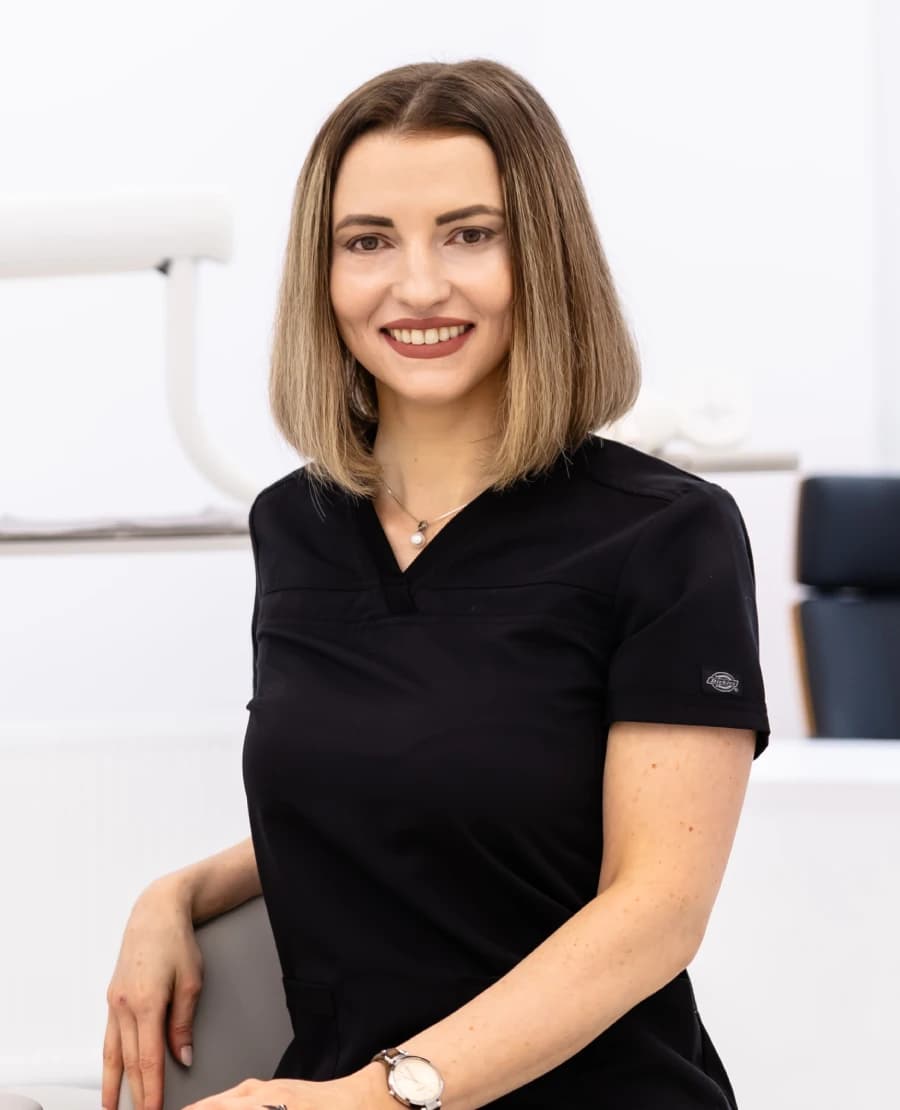 Dr. Marian-Popa Diana, Medic specialist Chirurgie Dento-Alveolară